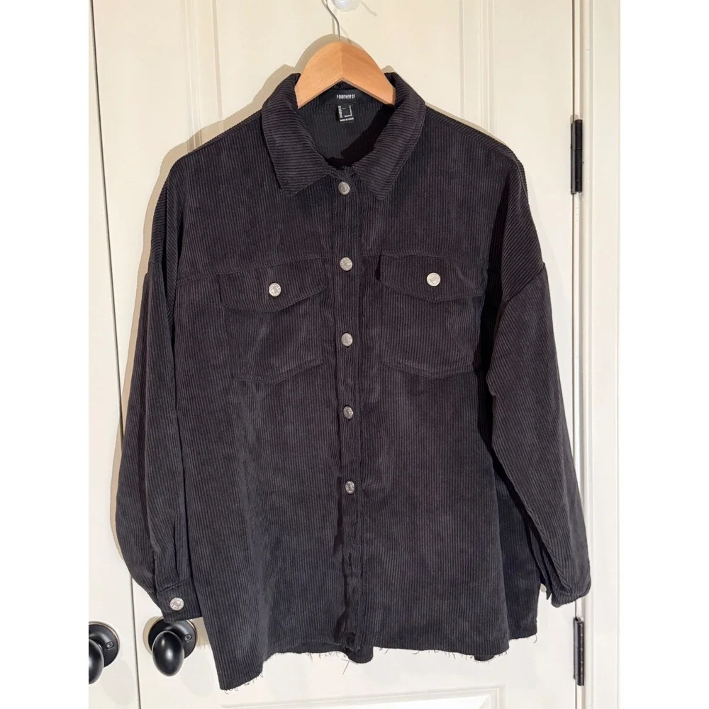 Forever 21 Black Corduroy Button Down Shirt Shacket Raw Hem Small - Picture 1 of 4